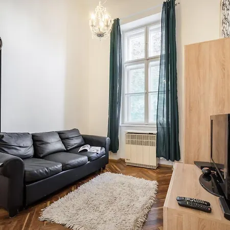 Bpr Robinia Downtown Lejlighed Budapest