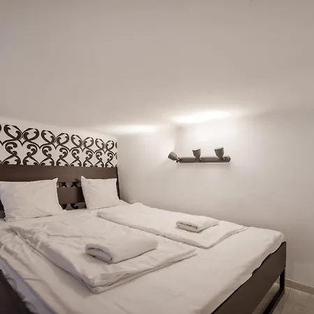 Bpr Robinia Downtown Lejlighed Budapest