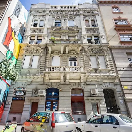 Bpr Robinia Downtown Διαμέρισμα *